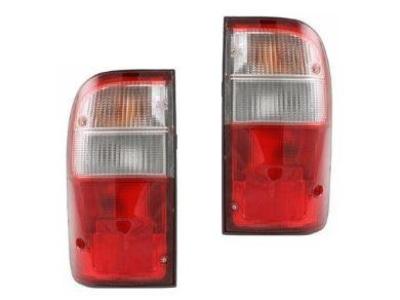 Tail Lights for Toyota Hilux (5 Pin Plug) (10/1997 - 2005 Models) - Spoilers and Bodykits Australia